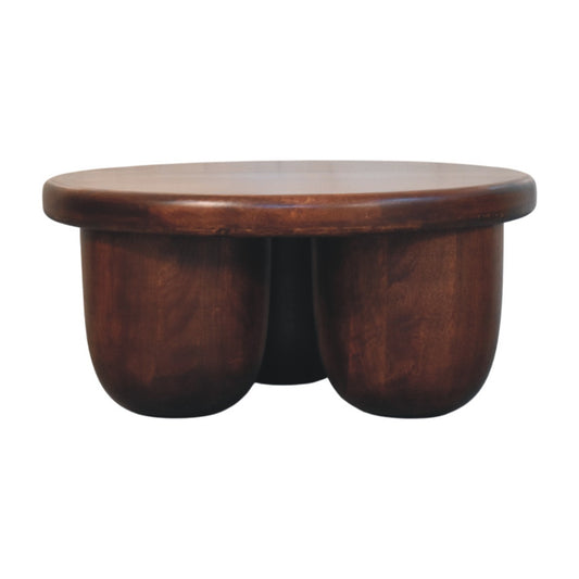 Table basse galbée à pieds piliers en manguier massif – Brun rouge – vue 2