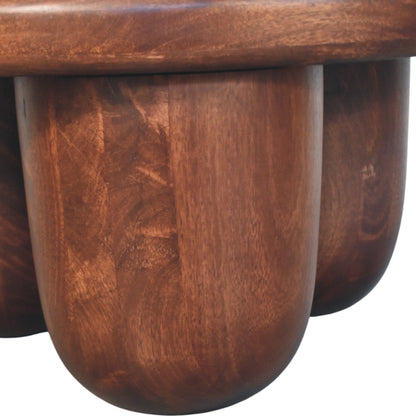 Table basse galbée à pieds piliers en manguier massif – Brun rouge – vue 7