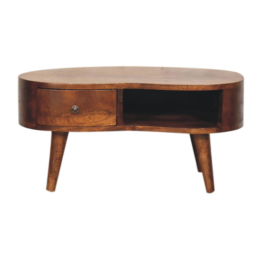 Table basse mini ondulée en manguier massif teinte châtaigne, tiroir à bouton, niche ouverte, pieds nordiques