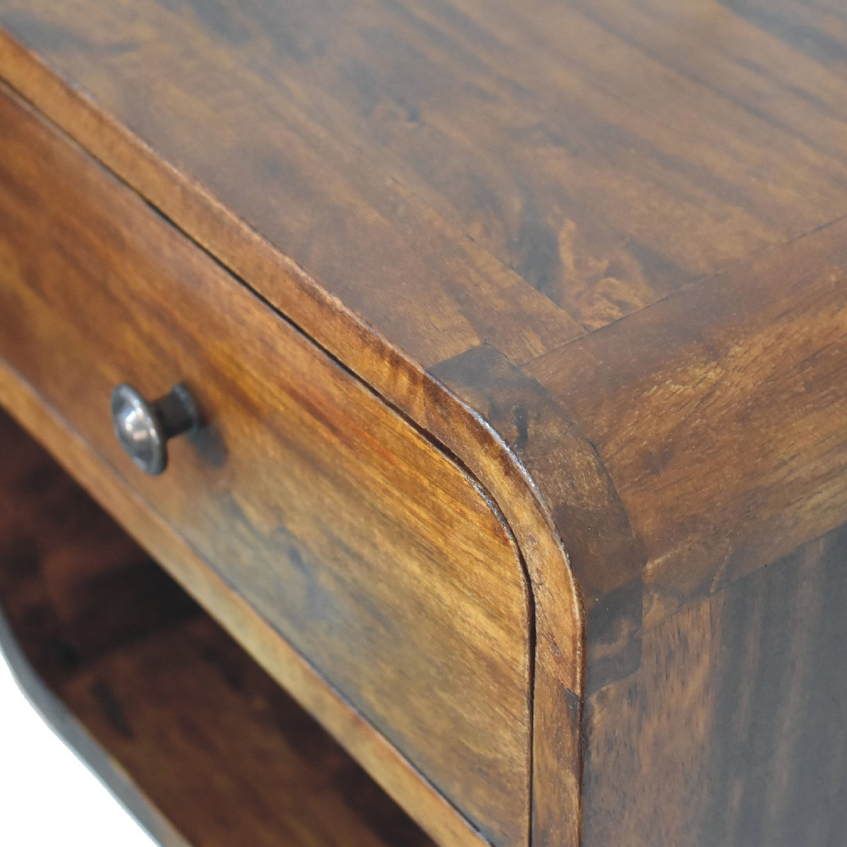 Table de chevet à suspendre mini arrondie en manguier massif – Châtaigne – vue 7