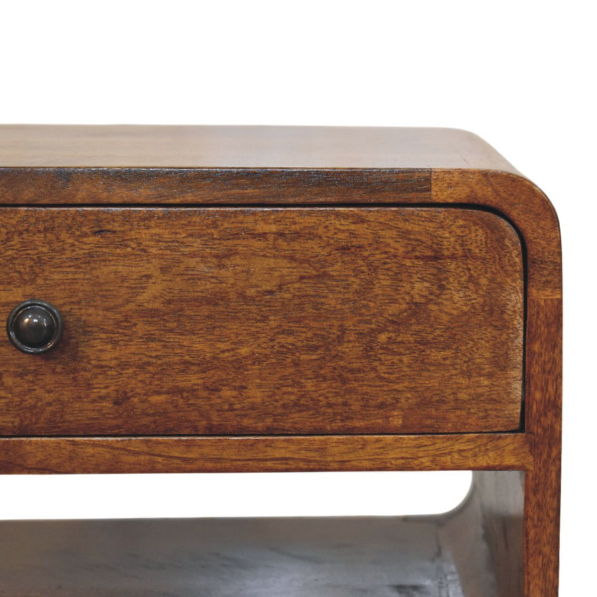Table de chevet galbée à niche en manguier massif – Châtaigne – vue 4