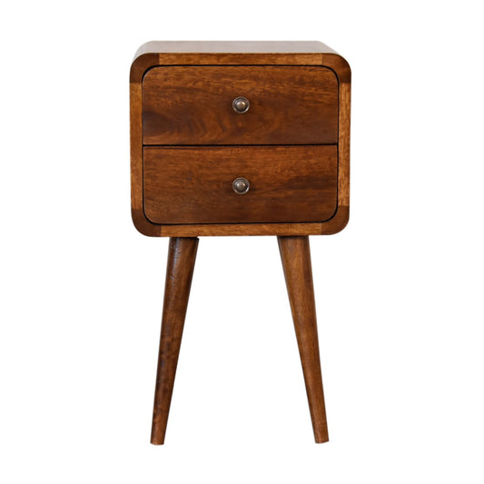 Table de chevet mini arrondie en manguier massif teinte châtaigne, deux tiroirs et pieds nordiques