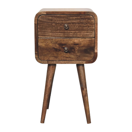 Table de chevet mini en manguier massif teinte grise, bords arrondis, 2 tiroirs à boutons, pieds nordiques