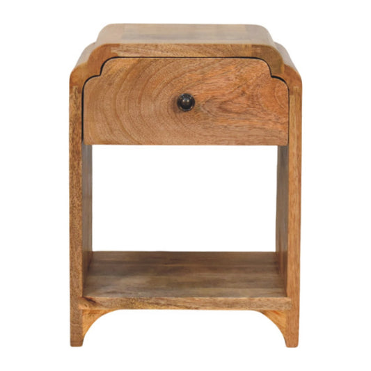 Table de chevet mini en manguier massif teinte naturelle, bords festonnés, tiroir et étagère ouverte